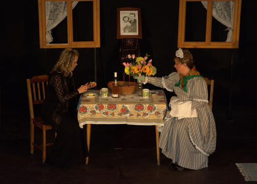 Petronela Jurušková a Jarmila Faklová